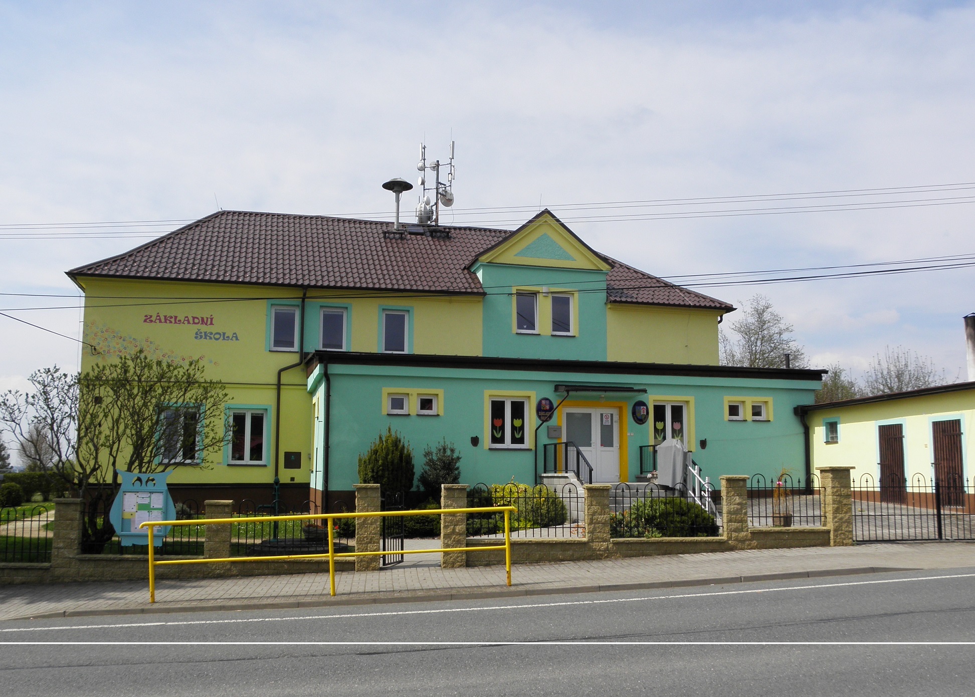 O škole